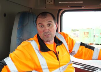 Les métiers du Covaldem11 avec Gabriel, chauffeur de Packmat :