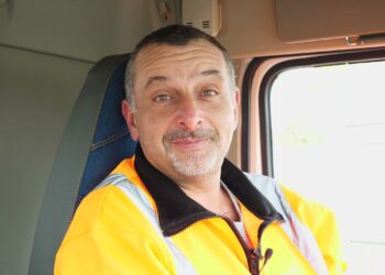 Les métiers du Covaldem11 avec Florian chauffeur de camion benne à ordures :