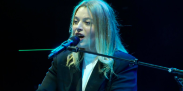 Santa au Festival de Carcassonne